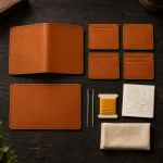 Bifold Wallet Kit, alt fra æsken lagt frem