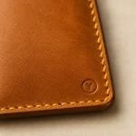 Phone Sleeve Kit, close-up af syning og finish