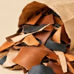 Small Pieces 500 g, close-up of the stitching and finish
